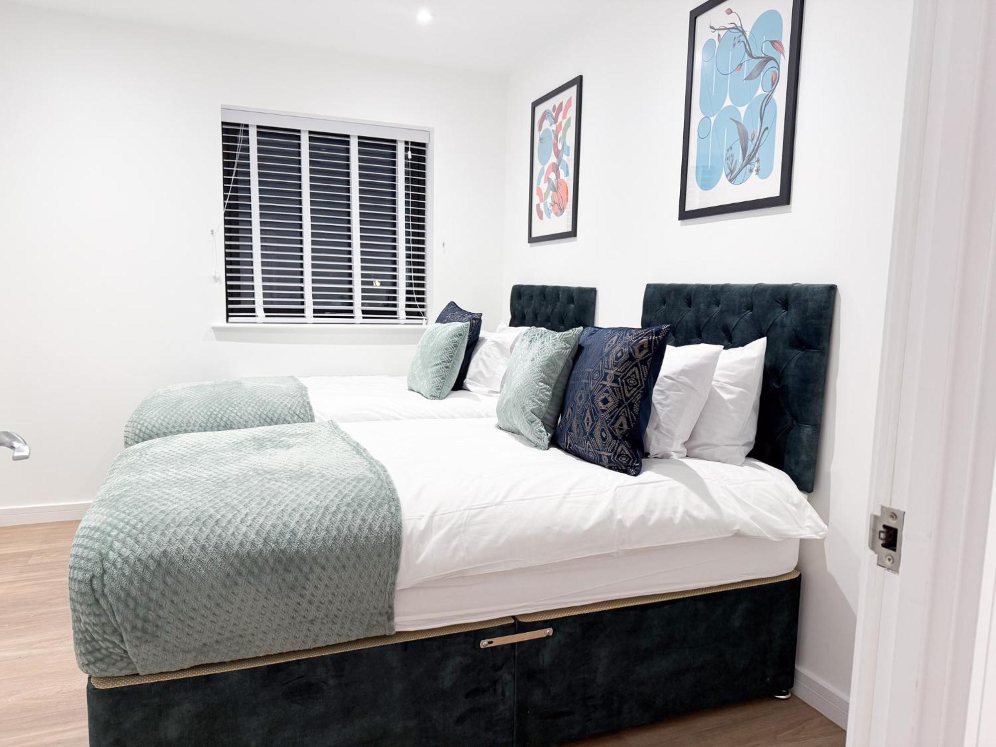 Spacious Modern 1 Bed Apartments In St Neots - Perfect For Contractors & Professionals - Free Parking - Wifi - Fully Equipped Kitchen - Smart Tv Ideal For Work Stays And Long Projects Exterior foto